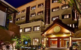 Thapaeplacehotel Chiang Mai Exterior photo