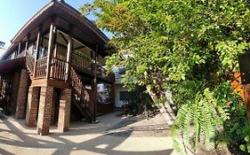 Sarah Guest House Chiang Mai Exterior photo