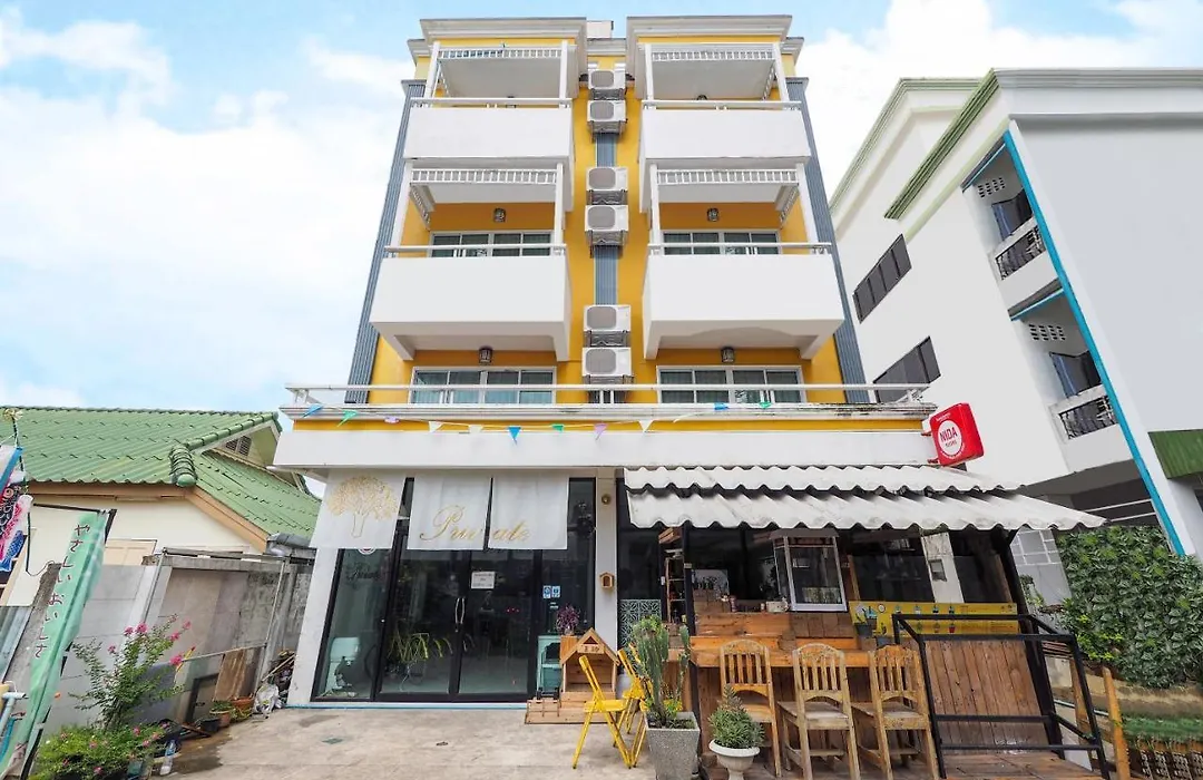 Oyo 983 The Private Hotel Hotel