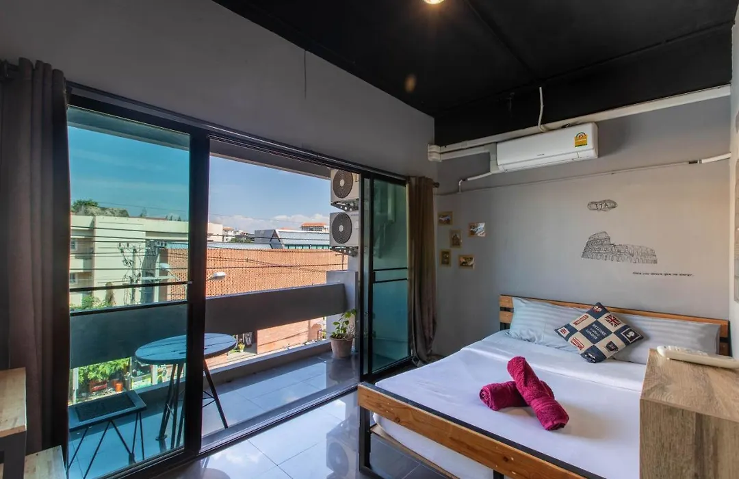 Hostel La Belle Nuit House Chiang Mai