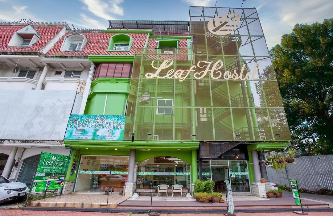 Oyo 928 Leaf Hotel